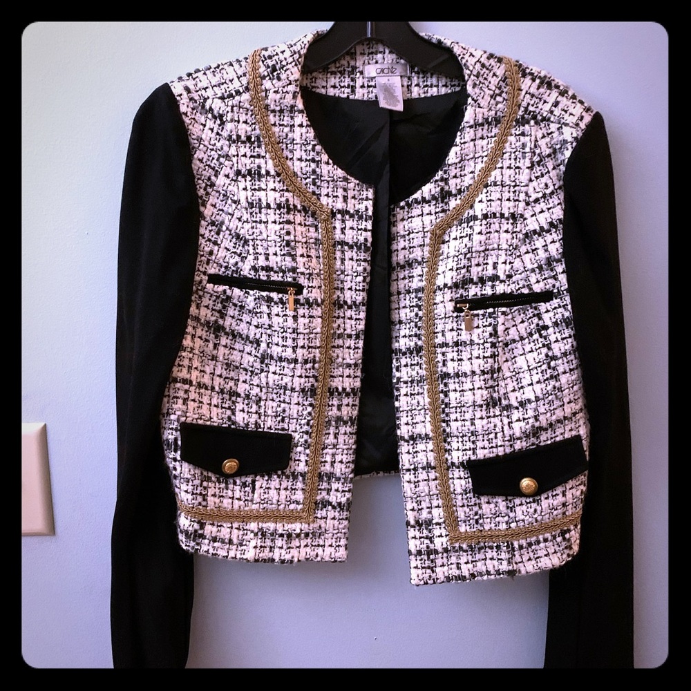 Cache jacket